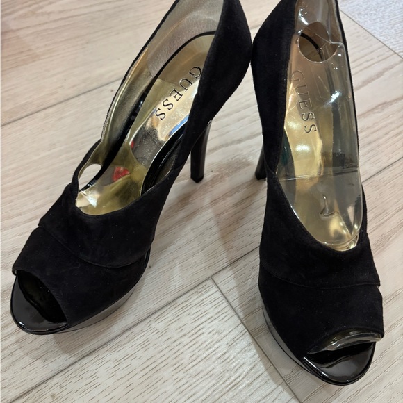 Guess Suede Pumps size 7M - Picture 2 of 9